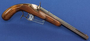 An antique French 6mm Flobert Target/Saloon Pistol signed: FLOBERT INVENTEUR BREVETE A PARIS. 9 inch octagon barrel. Length 37cm. In very good condition. Price 875 euro