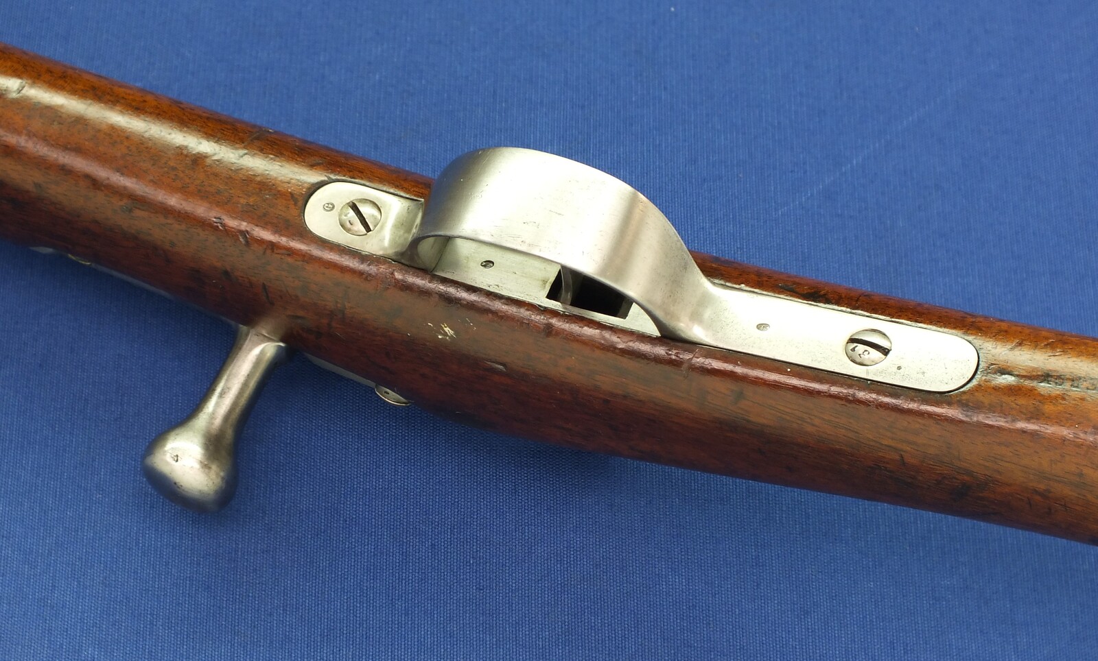 An antique French Chassepot Model 1866 Needle Fire Infantry Rifle. Signed: Manufacture Imperiale St. Etienne Mle 1866. Caliber 11mm, length 131 cm. In very good condition.