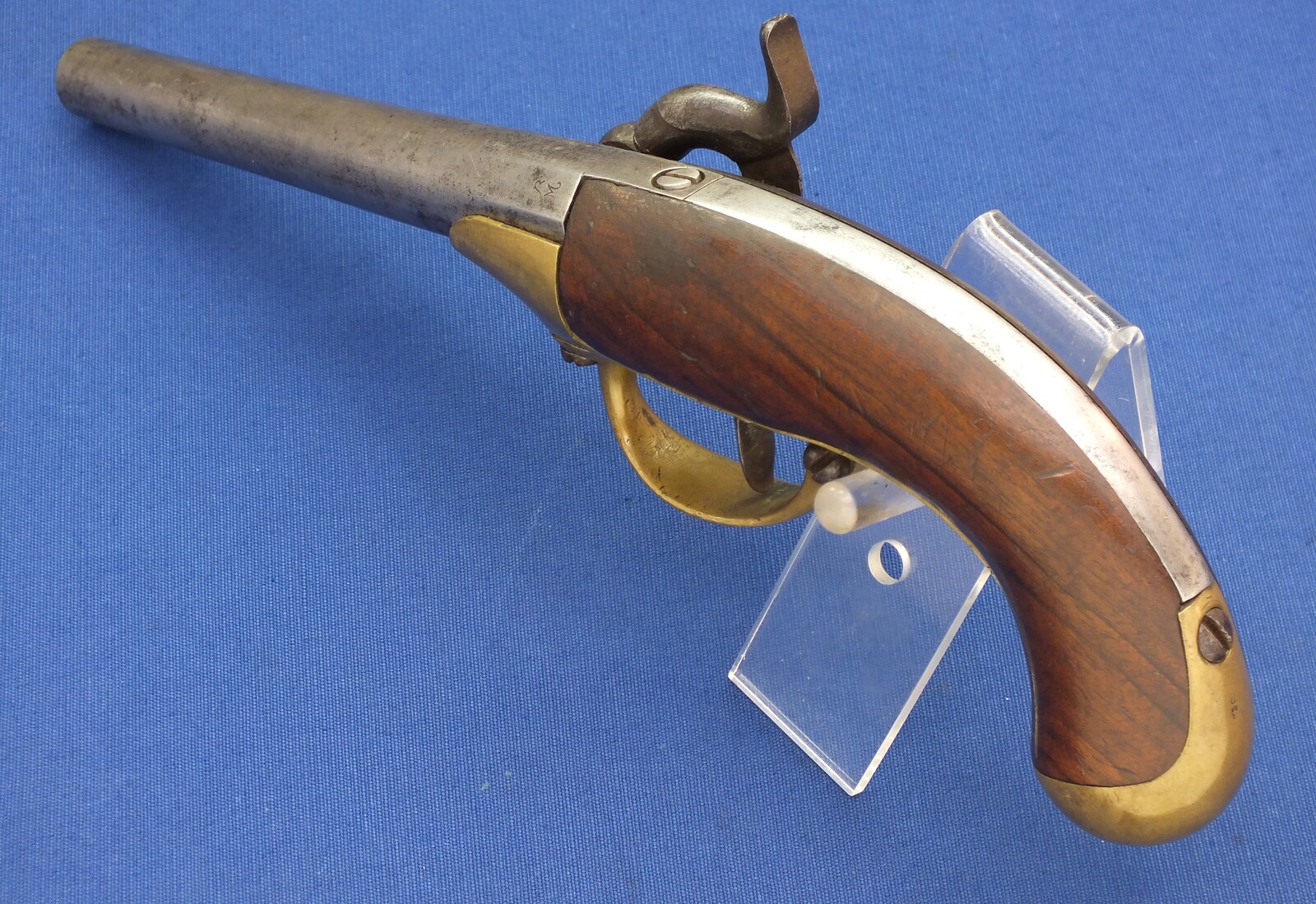 An antique French Converted Model 1777 Percussion Pistol, caliber 18 mm, length 35 cm, in very good condition. Price 575 euro