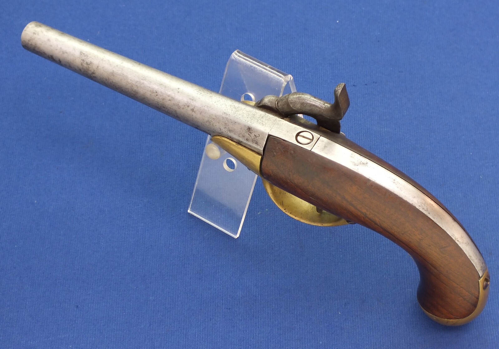 An antique French Converted Model 1777 Percussion Pistol, caliber 18 mm, length 35 cm, in very good condition. Price 575 euro