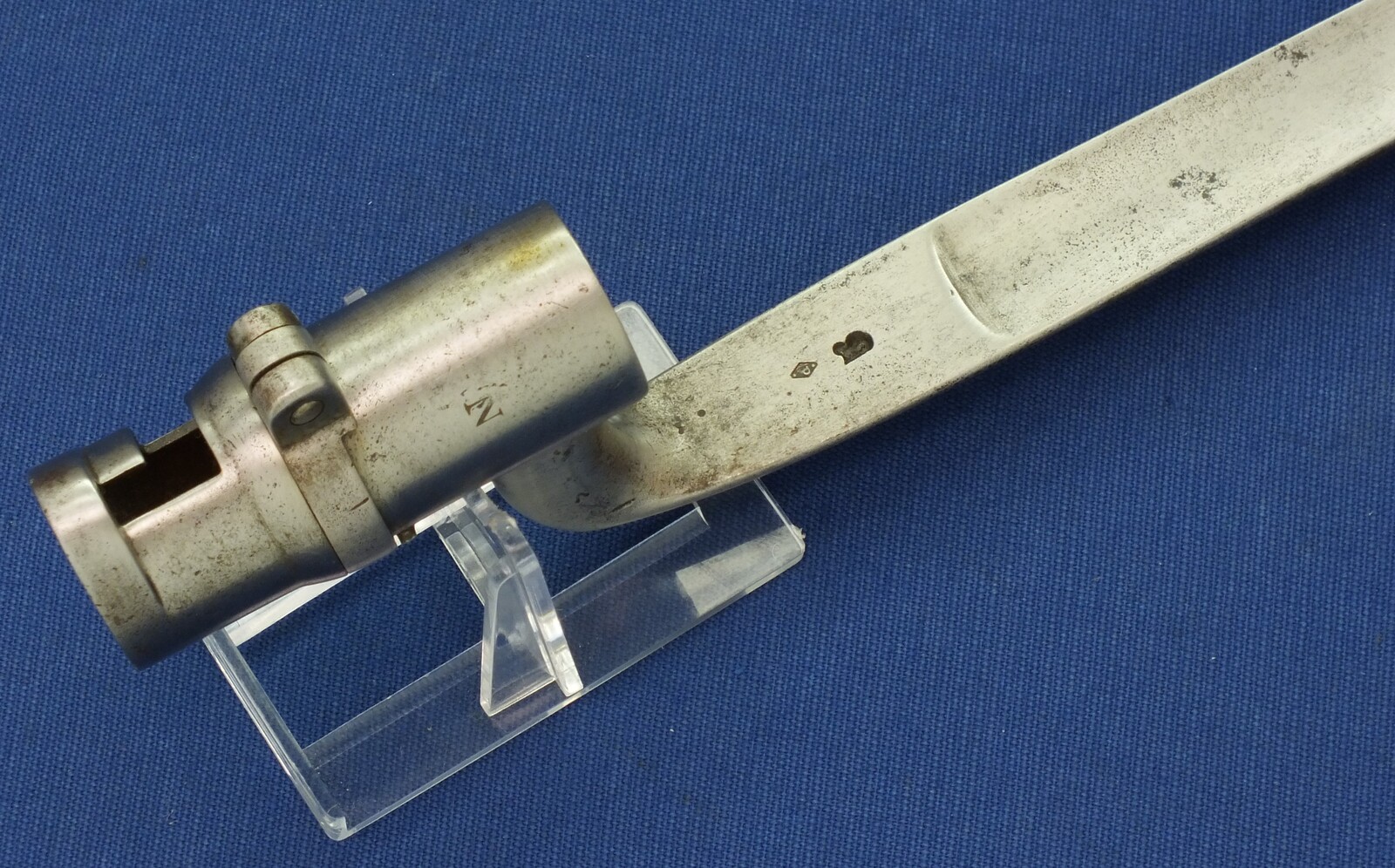 An antique French socket bayonet Model 1847 for 1842-53-54-57 Musket. Length 53cm. In very good condition. Price 175 euro.