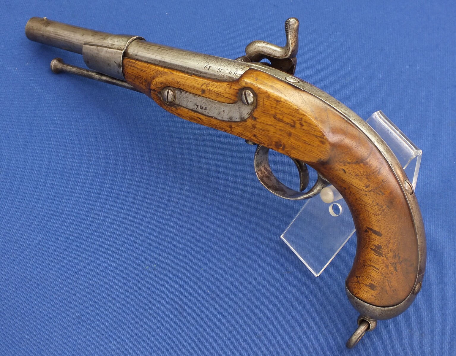 An antique shortened Austrian Lorenz Cavalry Pistol Model 1859, signed FRED FRUWIRTH, caliber 13.8 mm, Barrel 22cm. length 38 cm. In very good condition. Price 575 euro