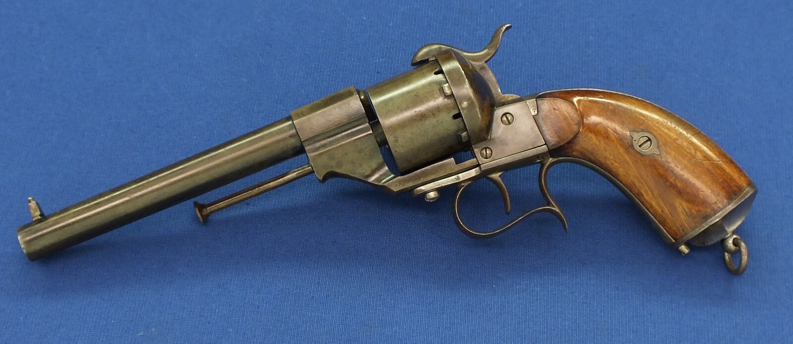 An antique Spanish Lefaucheux type model 1854 Single Action 6 shot 12mm Pinfire Revolver by: ORBEA HERMANOS EIBAR. Length 33cm. In very good condition. Price 795 euro.