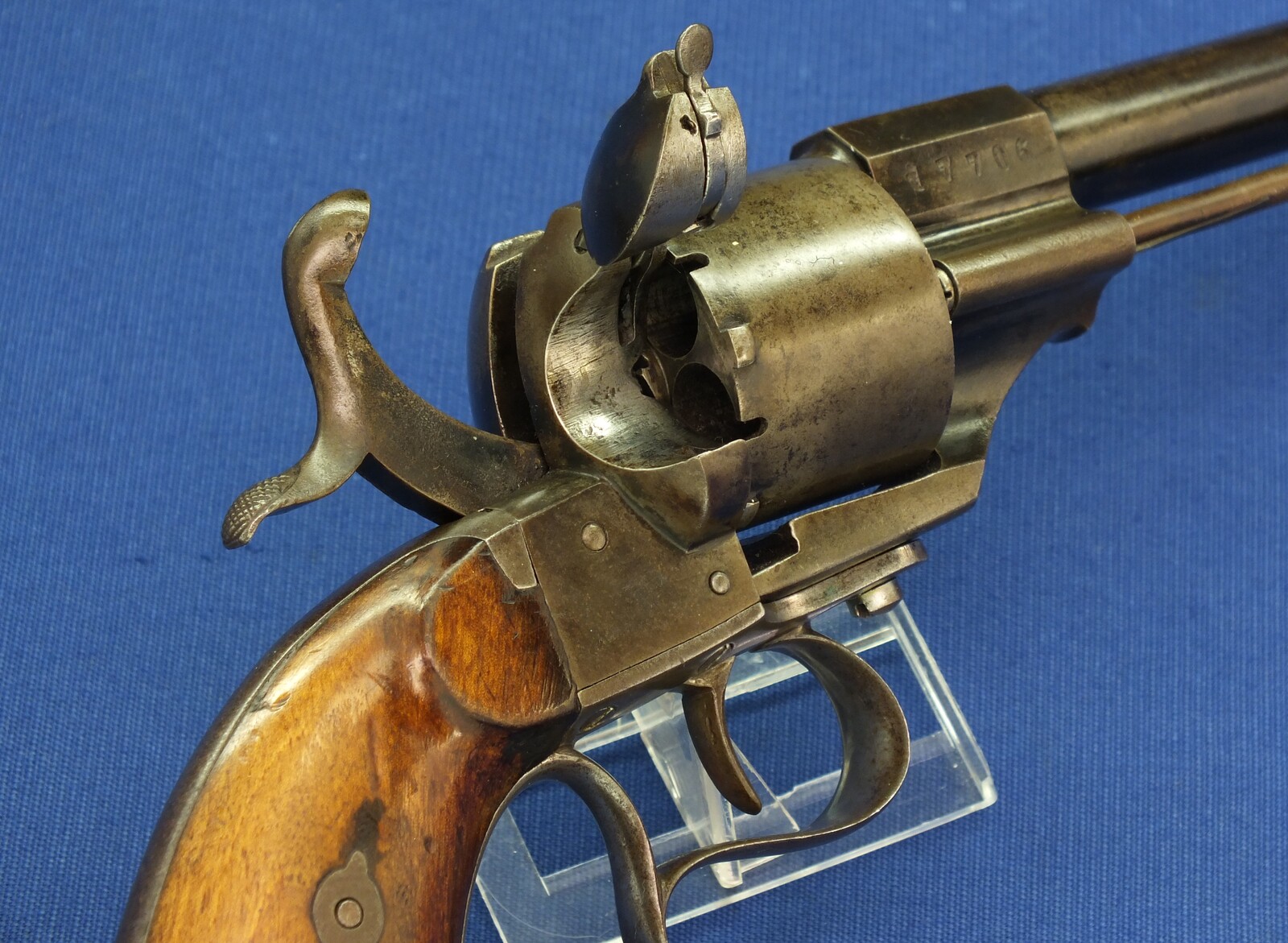 An antique Spanish Lefaucheux type model 1854 Single Action 6 shot 12mm Pinfire Revolver by: ORBEA HERMANOS EIBAR. Length 33cm. In very good condition. Price 795 euro.