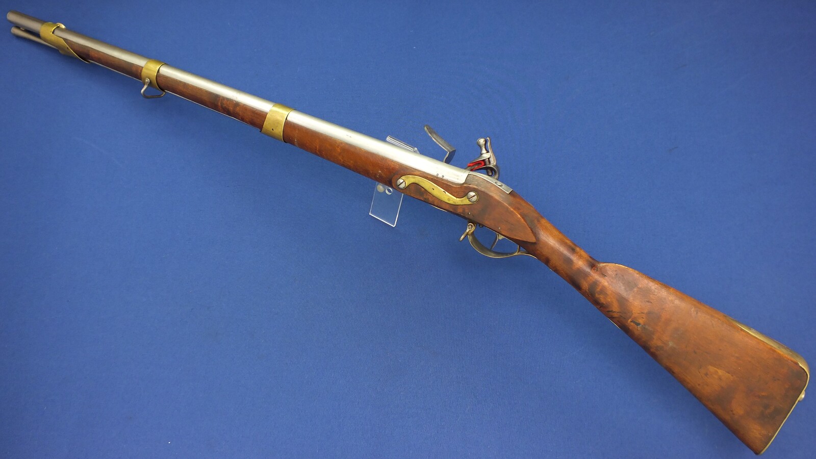 An antique Swedish Military Flintlock musket model 1805/ Reparationsgevär modell 1805. Caliber 19mm, length 124cm, Barrel 84cm. In very good condition. Price 1.400 euro.