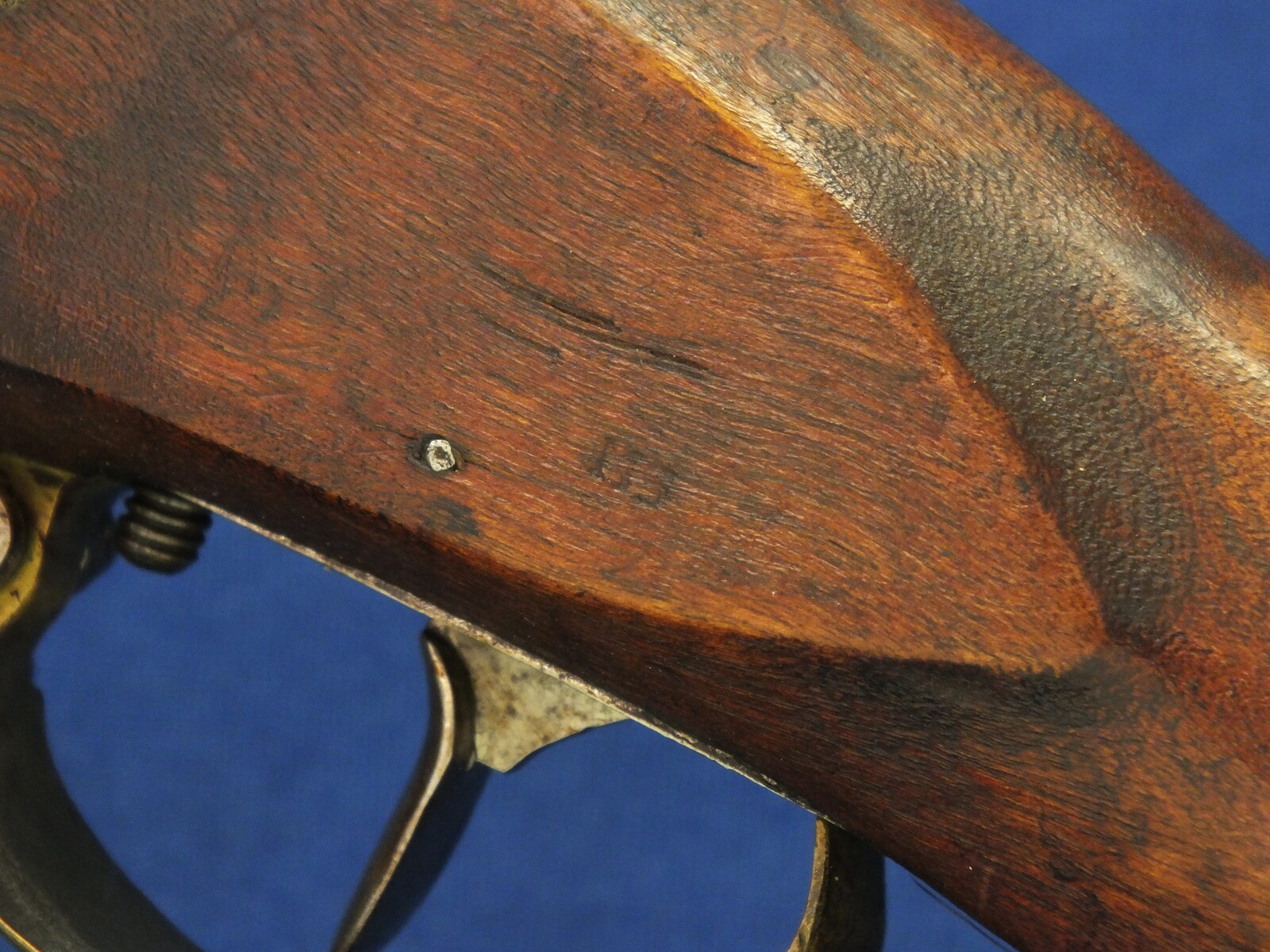 An antique Swedish Military Flintlock musket model 1805/ Reparationsgevär modell 1805. Caliber 19mm, length 124cm, Barrel 84cm. In very good condition. Price 1.400 euro.