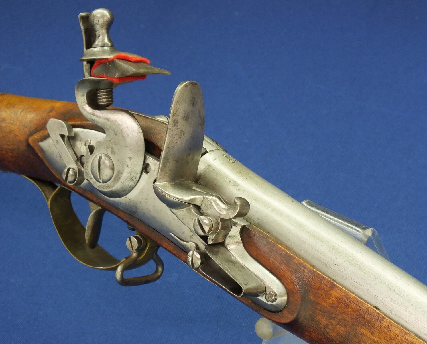 An antique Swedish Military Flintlock musket model 1805/ Reparationsgevär modell 1805. Caliber 19mm, length 124cm, Barrel 84cm. In very good condition. Price 1.400 euro.