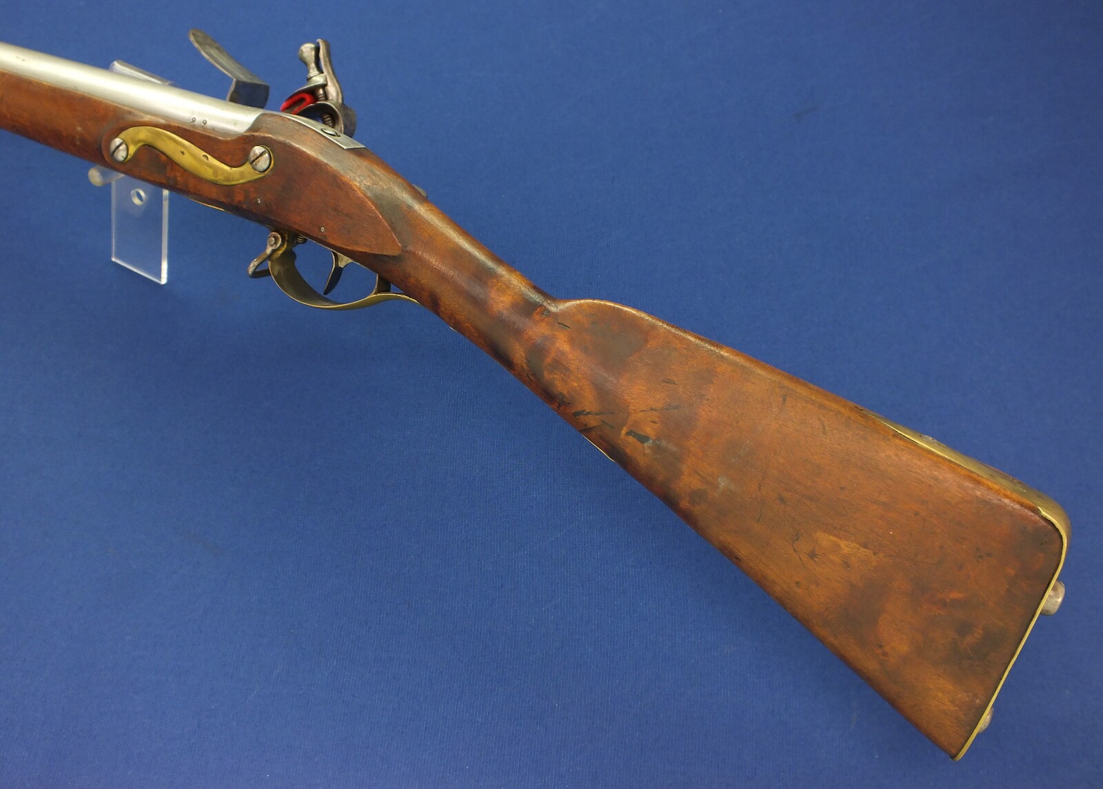 An antique Swedish Military Flintlock musket model 1805/ Reparationsgevär modell 1805. Caliber 19mm, length 124cm, Barrel 84cm. In very good condition. Price 1.600 euro.