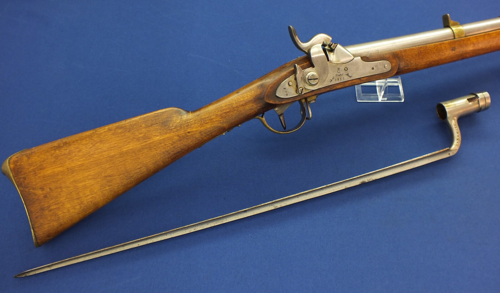 An antique Swedish Military Model 1845-54 Percussion Musket for Minié bullet. Made by Carl Gustav Stad 1853. Caliber 18,5mm, length 146cm. In very good condition. Price 1.500 euro