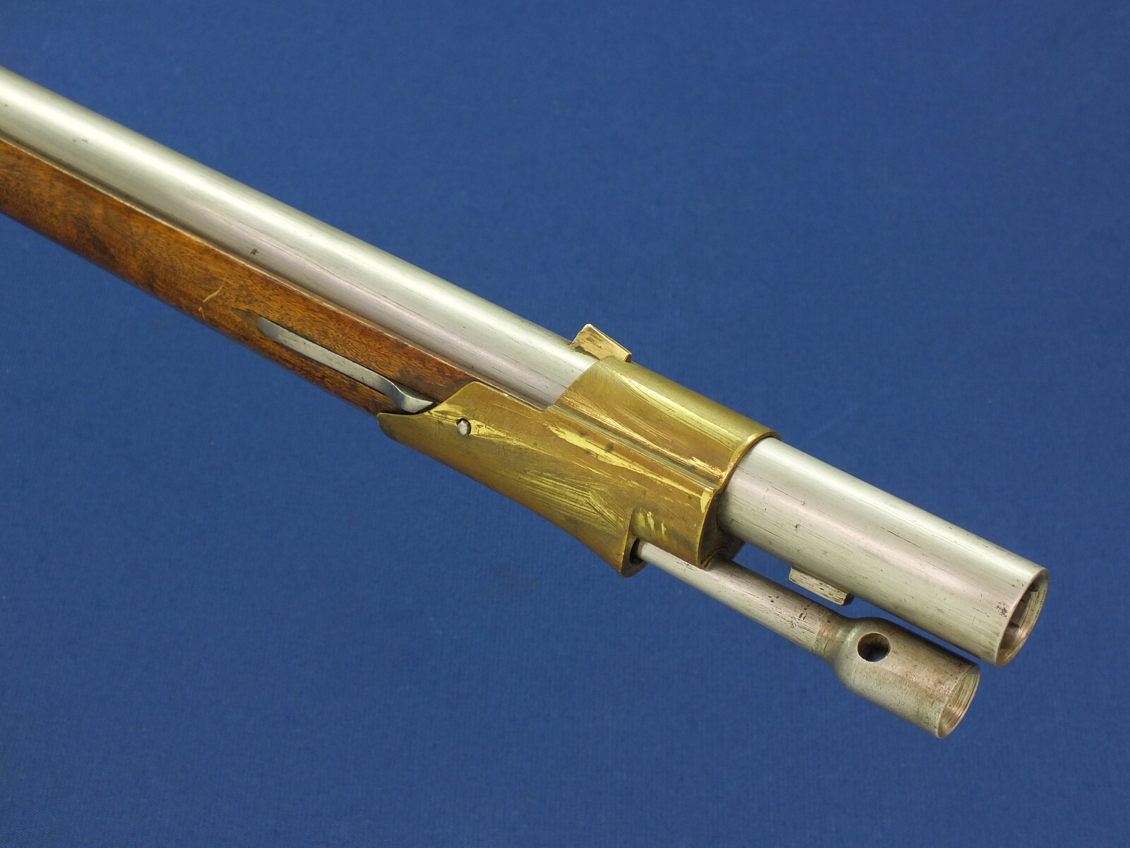 An antique Swedish Military Model 1845-54 Percussion Musket for Minié bullet. Made by Huskvarna 1845. Caliber 18,5mm, length 147cm. In near mint condition. Price 1.550 euro