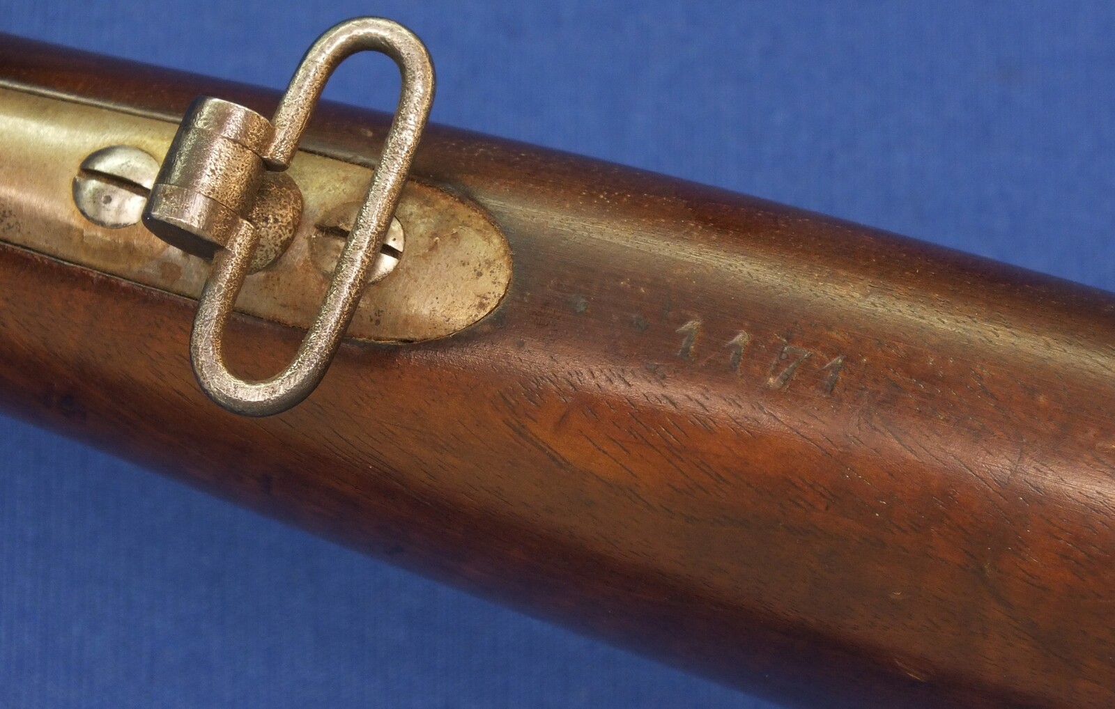 An antique Swiss Infantry percussion Rifle model 1863 by A. Francotte a Liege with Bayonet. Barrel 93cm. Caliber 10,5mm. Length 133cm. In good/very good condition. Price 850 euro