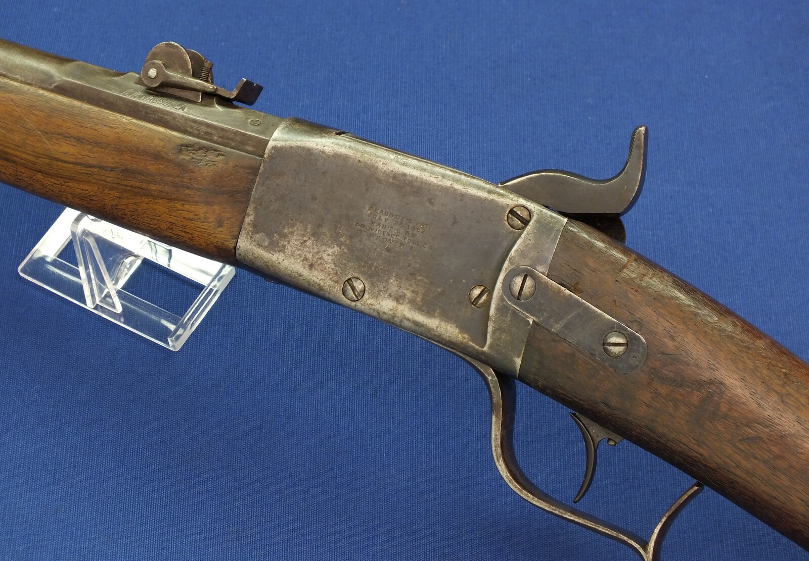 An antique Swiss Peabody Model 1867-77 Rifle altered for Hunting signed E.P. Vassella. Caliber 41 Swiss Rimfire. Length 132cm. In very good condition. Price 395 euro