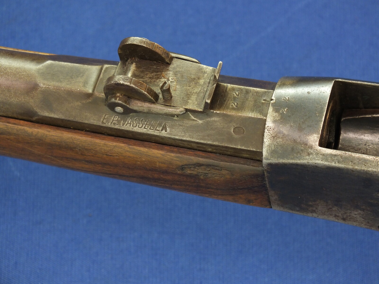 An antique Swiss Peabody Model 1867-77 Rifle altered for Hunting signed E.P. Vassella. Caliber 41 Swiss Rimfire. Length 132cm. In very good condition. Price 395 euro