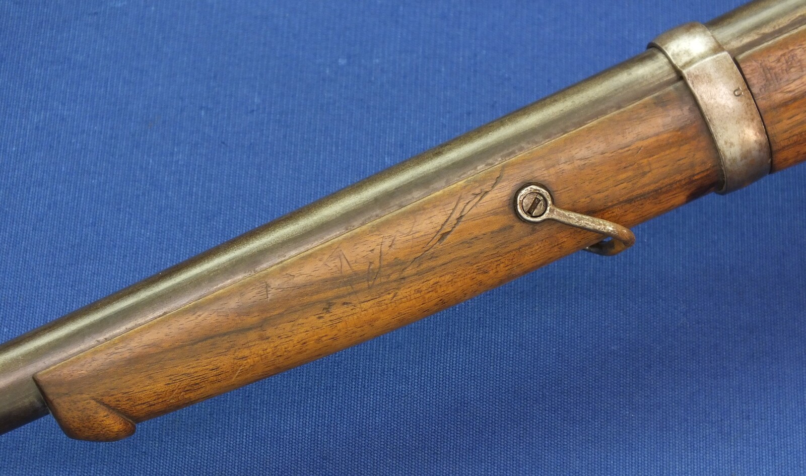 An antique Swiss Peabody Model 1867-77 Rifle altered for Hunting signed E.P. Vassella. Caliber 41 Swiss Rimfire. Length 132cm. In very good condition. Price 395 euro