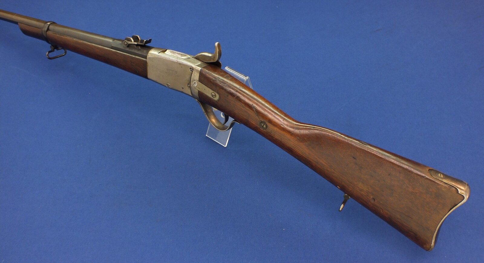 An antique  Swiss Peabody Rifle Model 1867, altered for hunting, caliber 41 Swiss Rimfire, length 116 cm, in very good condition. Price 495 euro.