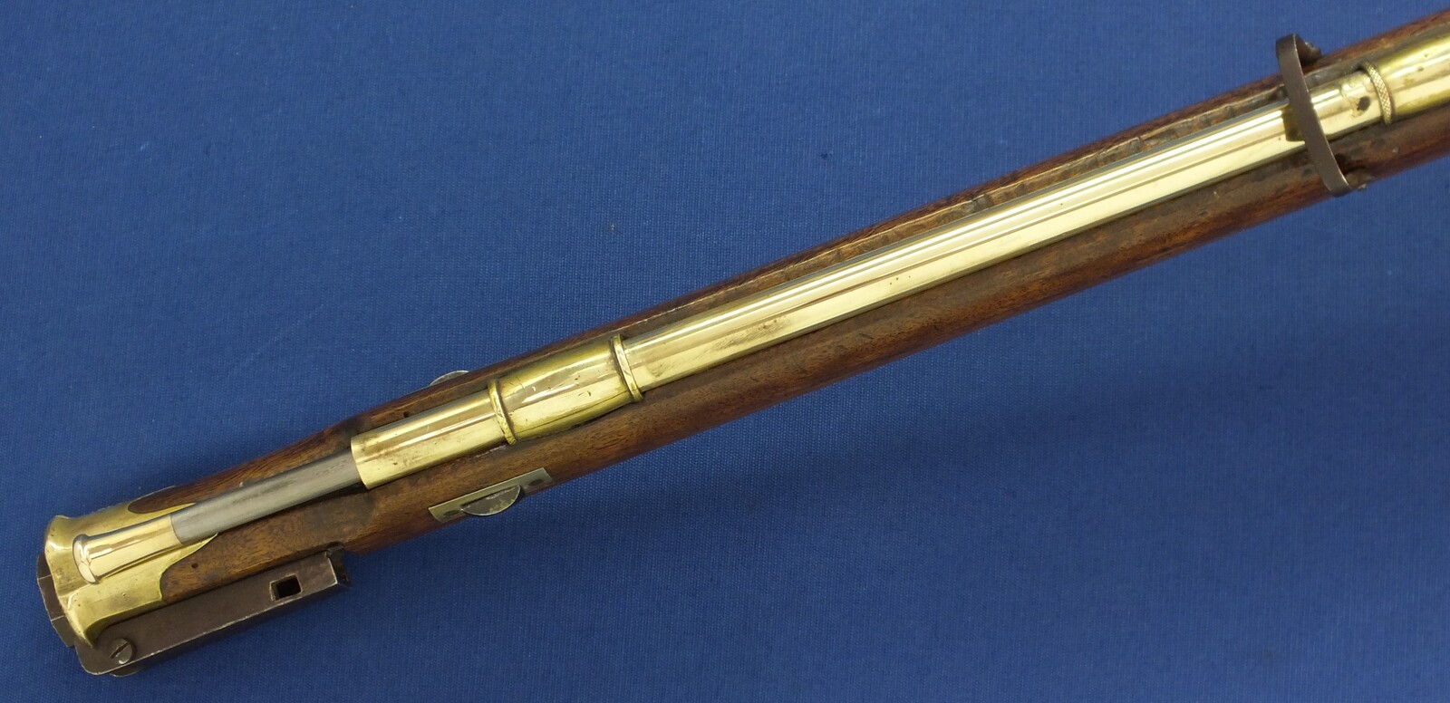 An antique Swiss Percussion Stutzer/Target Rifle. Lock Signed Bindschädler (Zürich 1850), 91cm Octagon barrel Signed Pfenninger Staefa(Stäfa). Caliber 10,5mm. Length 129cm. In very good condition. Price 1.450 euro.