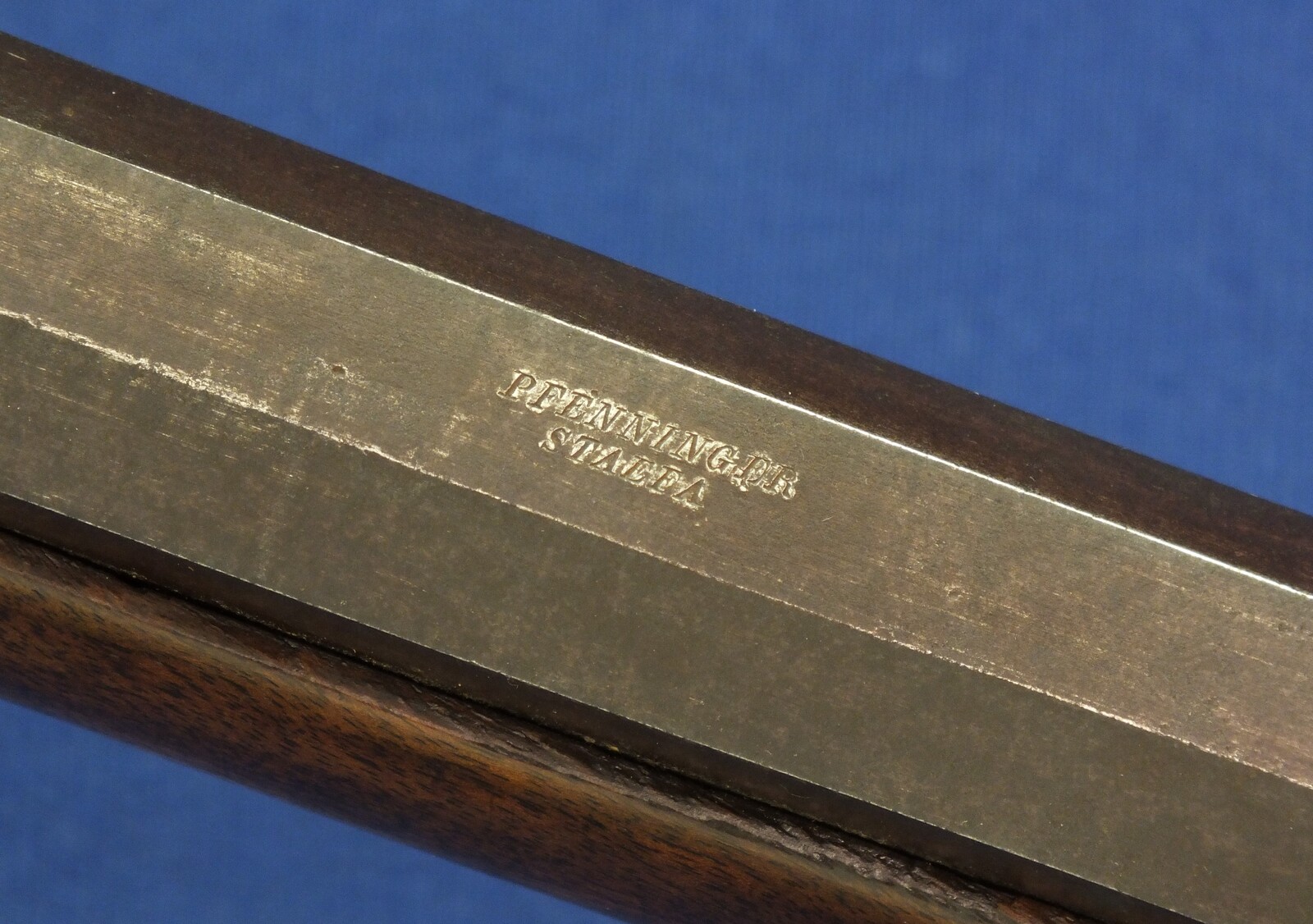 An antique Swiss Percussion Stutzer/Target Rifle. Lock Signed Bindschädler (Zürich 1850), 91cm Octagon barrel Signed Pfenninger Staefa(Stäfa). Caliber 10,5mm. Length 129cm. In very good condition. Price 1.450 euro.