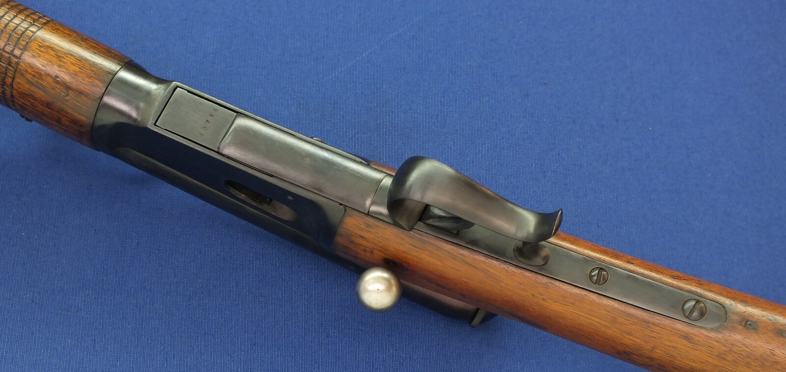 An antique Swiss Vetterli Model 1869-71 Infantery Rifle with Bayonet and screw Driver. Caliber 10,4 Rimfire. Length 130cm. In very good condition. Price 995 euro