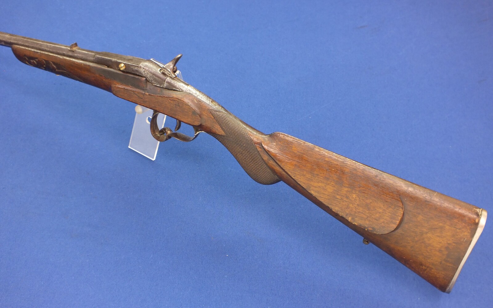 An unrestored antique French Flobert Rifle, caliber 8 mm, length 99 cm, in fair condition. Price 150 euro